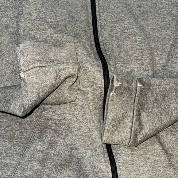 NIKE ZIP UP HOODIE - Picture 2 of 4